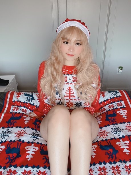 Naakte gelekte OnlyFans-foto van Ambiiyah
