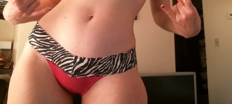 Naakte gelekte OnlyFans-foto van Ikuy
