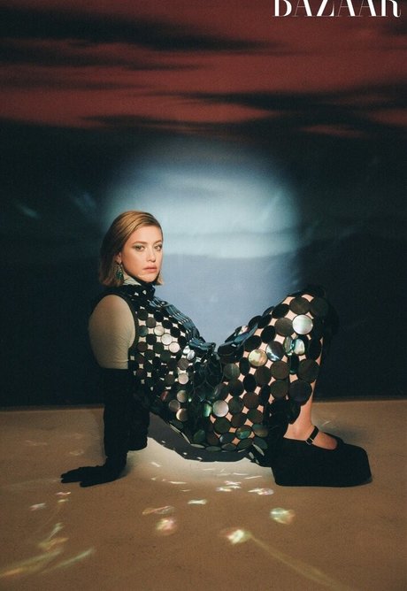 Lili Reinhart
