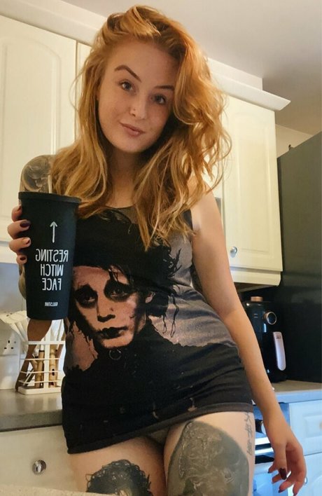 Naakte gelekte OnlyFans-foto van Littleredx