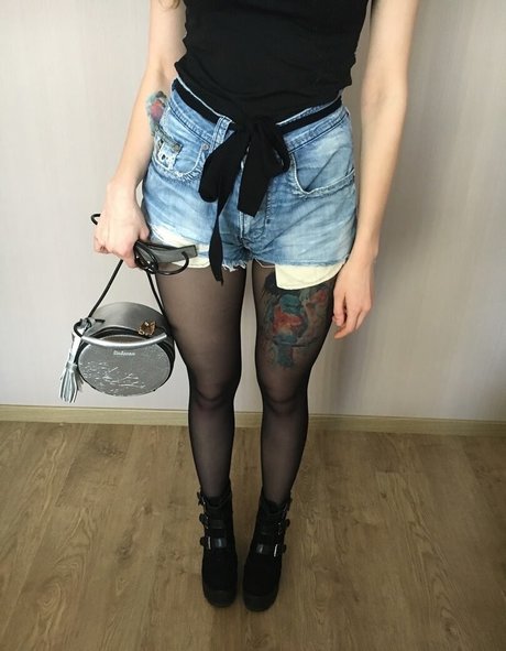 Naakte gelekte OnlyFans-foto van Umbird