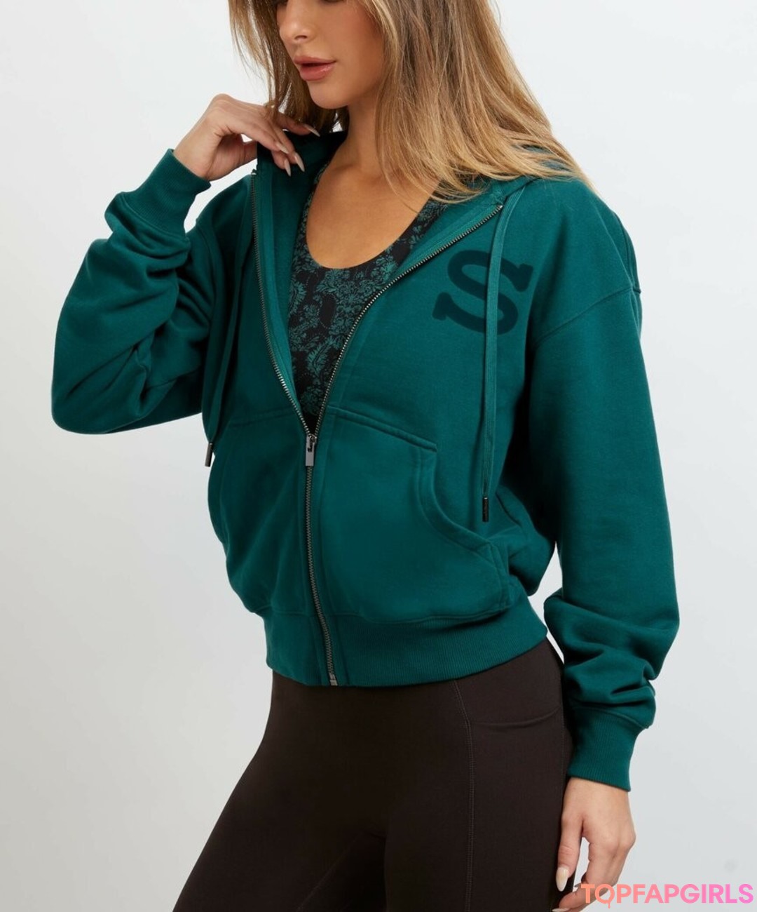 Naakte gelekte OnlyFans-foto van Ashley Marie Dickerson #1263