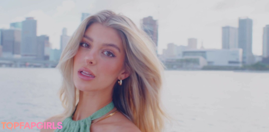 Naakte gelekte OnlyFans-foto van Ashley Marie Dickerson #1683