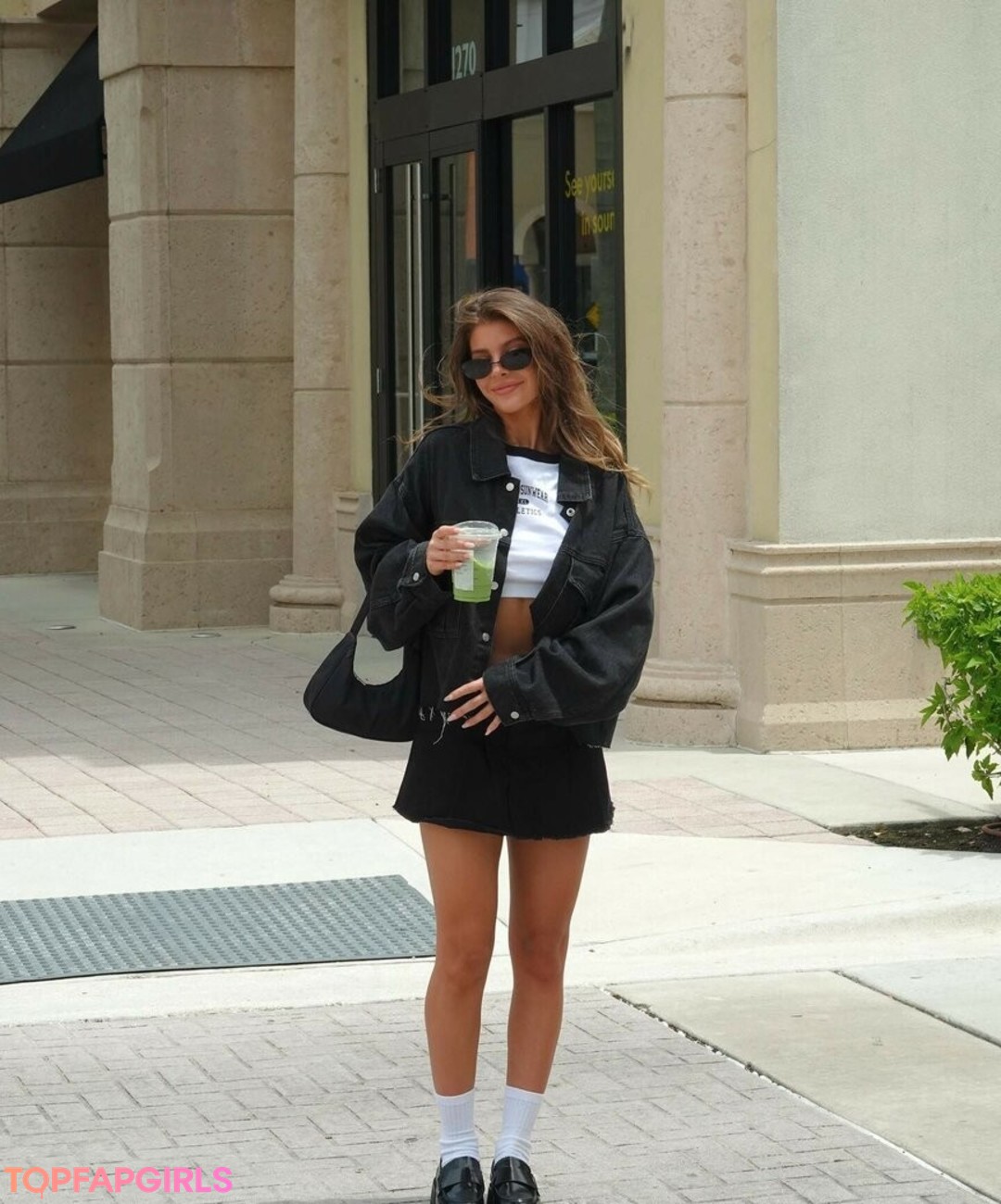 Naakte gelekte OnlyFans-foto van Ashley Marie Dickerson #1994