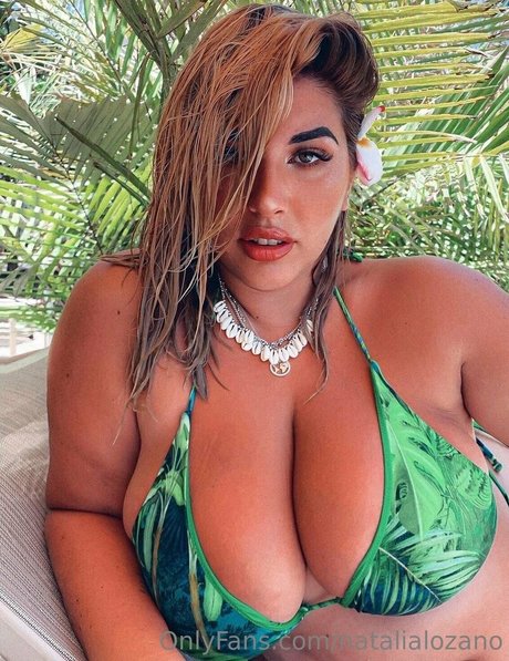 Naakte gelekte OnlyFans-foto van Natalialozano