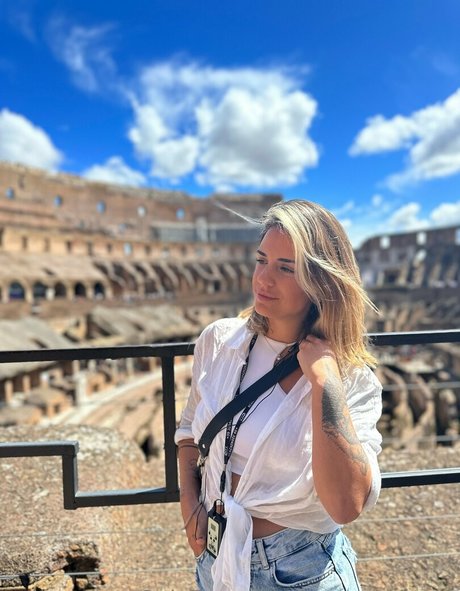 Naakte gelekte OnlyFans-foto van Lanamonroexo