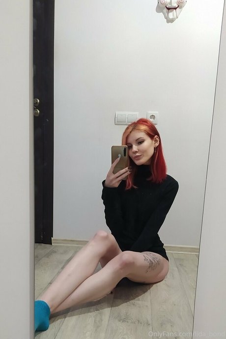 Naakte gelekte OnlyFans-foto van Lidabond