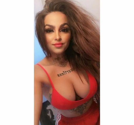 Dzsenifer Vajai