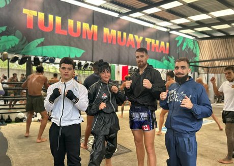 Naakte gelekte OnlyFans-foto van Tulummuaythaimexico