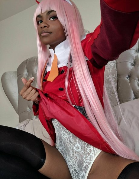 Naakte gelekte OnlyFans-foto van Chibellachanfree