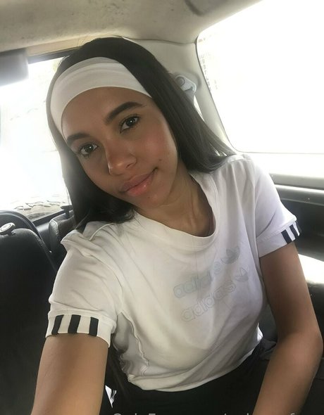 Naakte gelekte OnlyFans-foto van Onlyannfans