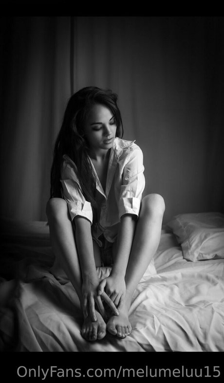 Naakte gelekte OnlyFans-foto van Melumeluu15