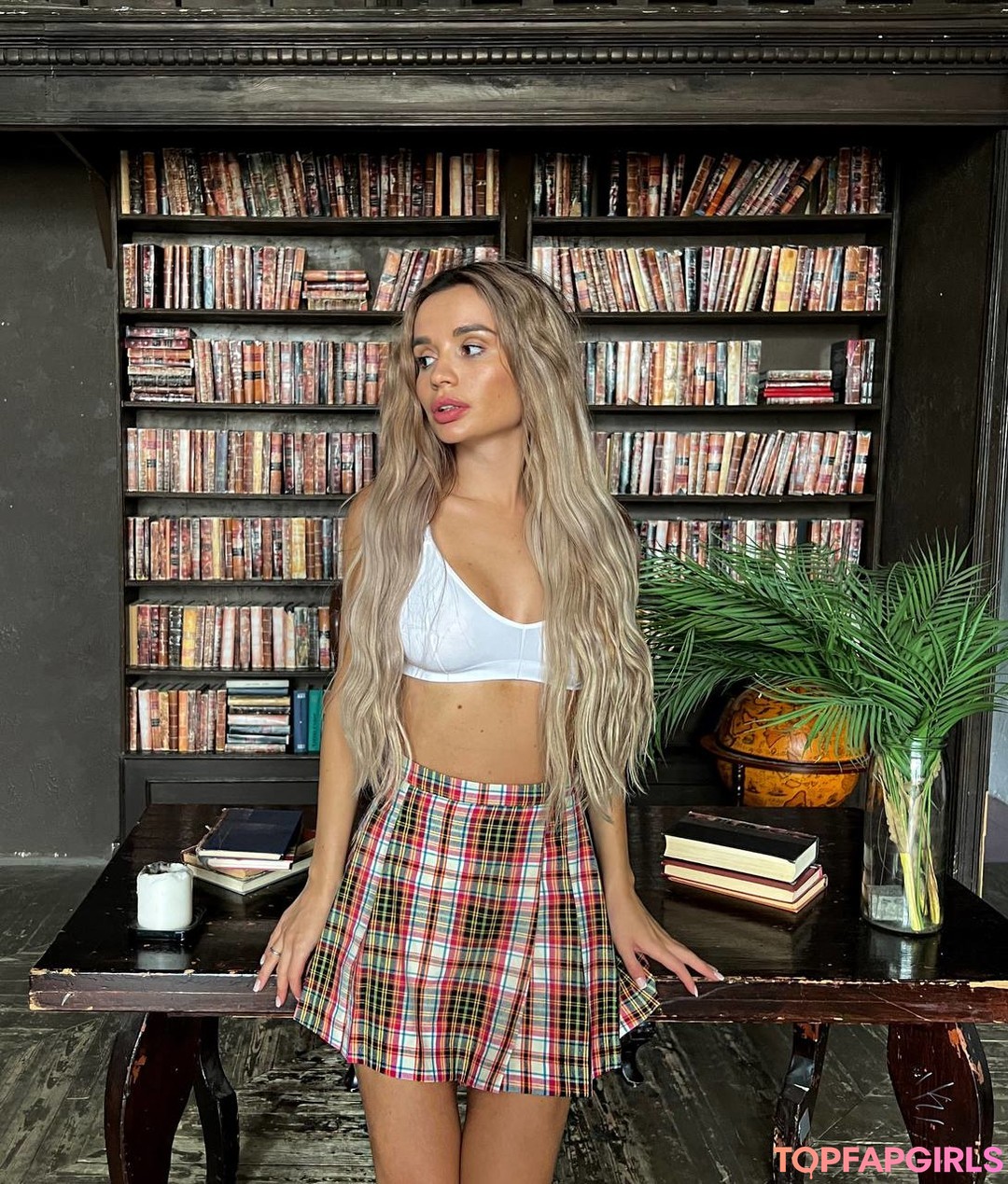 Naakte gelekte OnlyFans-foto van Ekaterina Zueva #1302