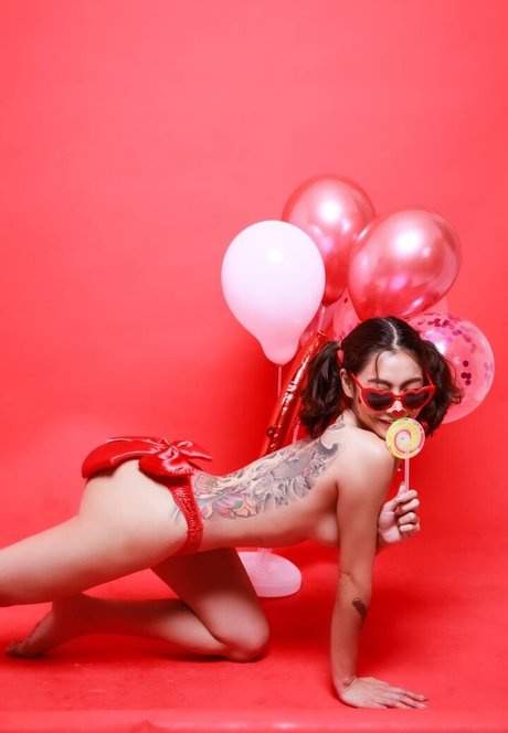 Naakte gelekte OnlyFans-foto van Jele Ramida