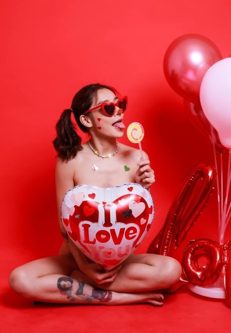 Naakte gelekte OnlyFans-foto van Jele Ramida