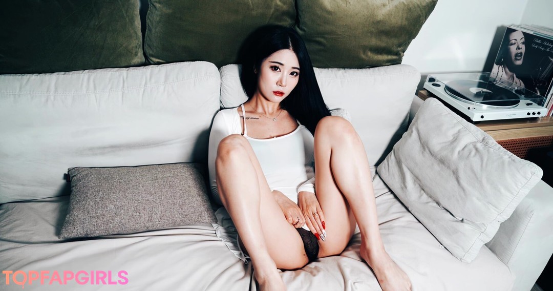 Naakte gelekte OnlyFans-foto van Girlcrushfancam #1113 Naakte gelekte OnlyFans-foto van Girlcrushfancam #1113