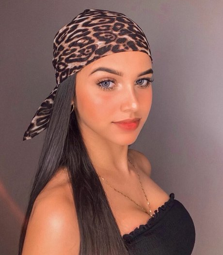 Naakte gelekte OnlyFans-foto van Valeria Carruyo