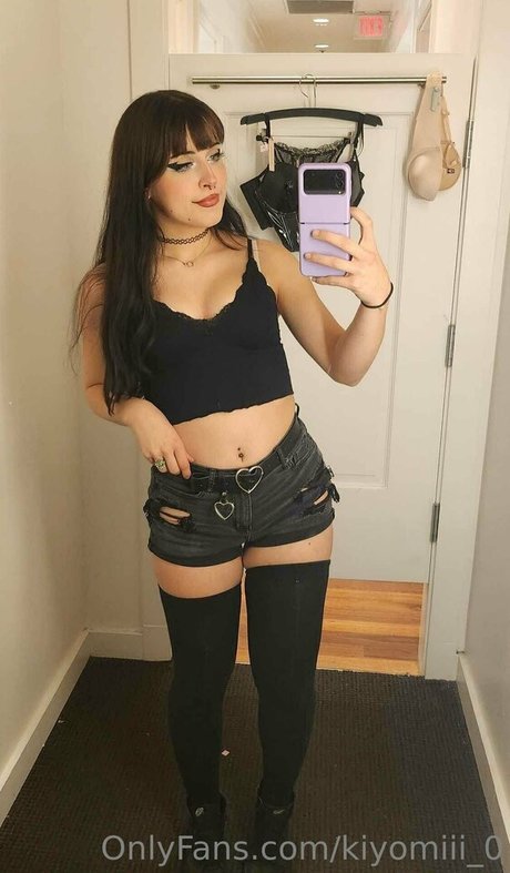 Naakte gelekte OnlyFans-foto van Kiyomiii0