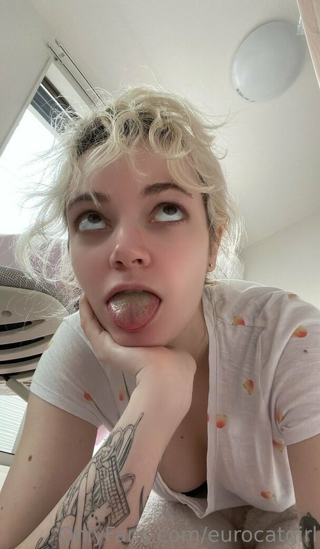 Naakte gelekte OnlyFans-foto van Eurocatgirl