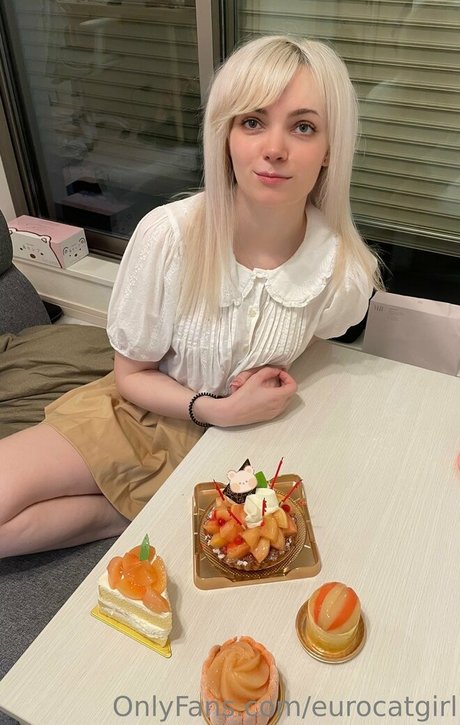 Naakte gelekte OnlyFans-foto van Eurocatgirl