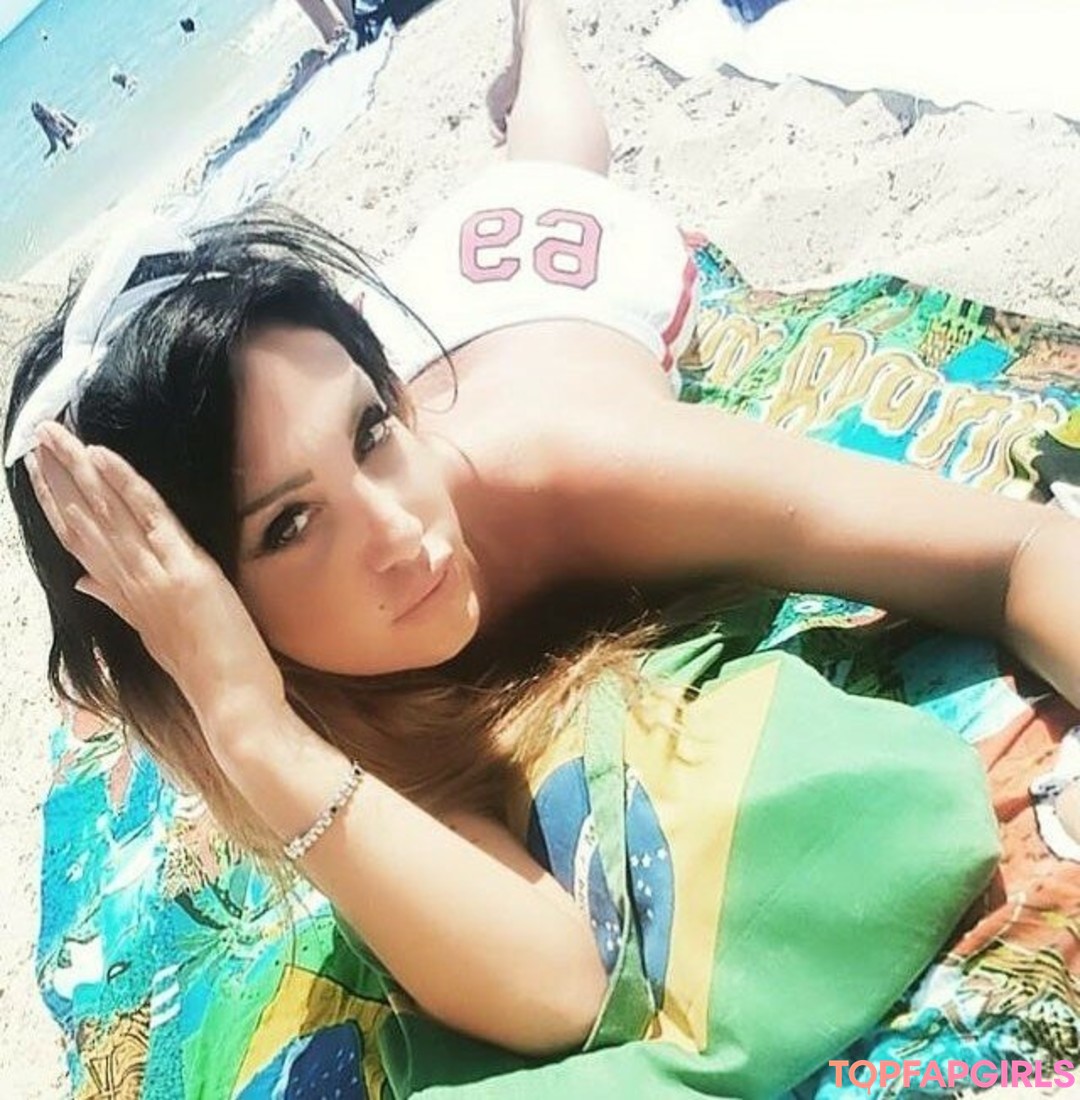 Naakte gelekte OnlyFans-foto van Marika Fruscio #1248