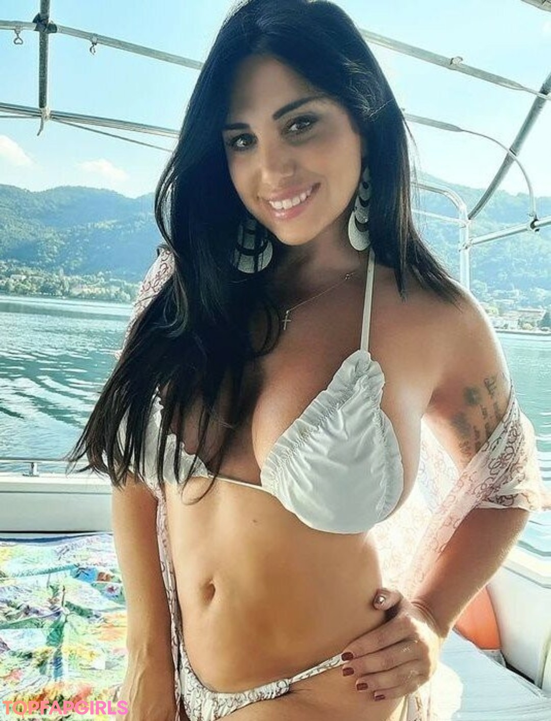 Naakte gelekte OnlyFans-foto van Marika Fruscio #1388