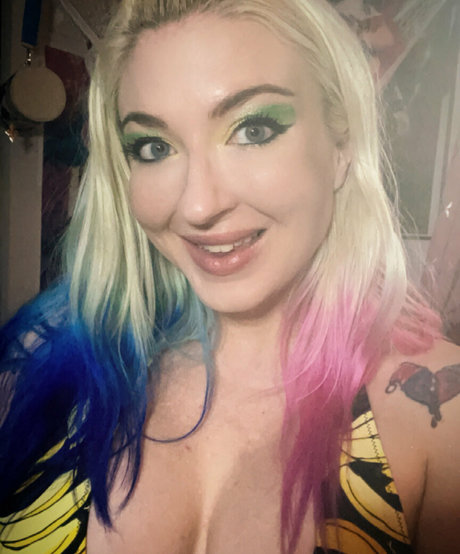 Naakte gelekte OnlyFans-foto van Princessleya