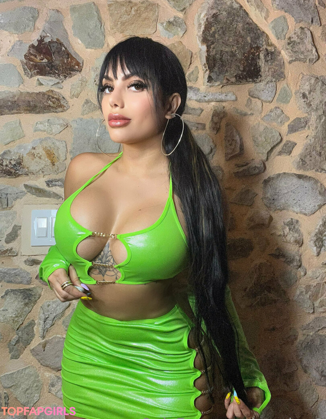Naakte gelekte OnlyFans-foto van Candyw1 #1051