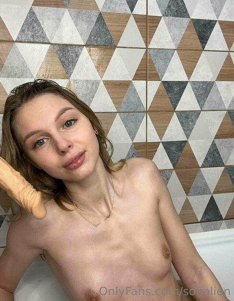 Naakte gelekte OnlyFans-foto van Sofialien