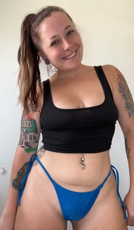 Naakte gelekte OnlyFans-foto van Casey Likes To Trip