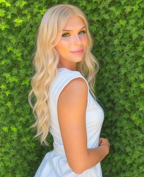 Naakte gelekte OnlyFans-foto van Madison Hill