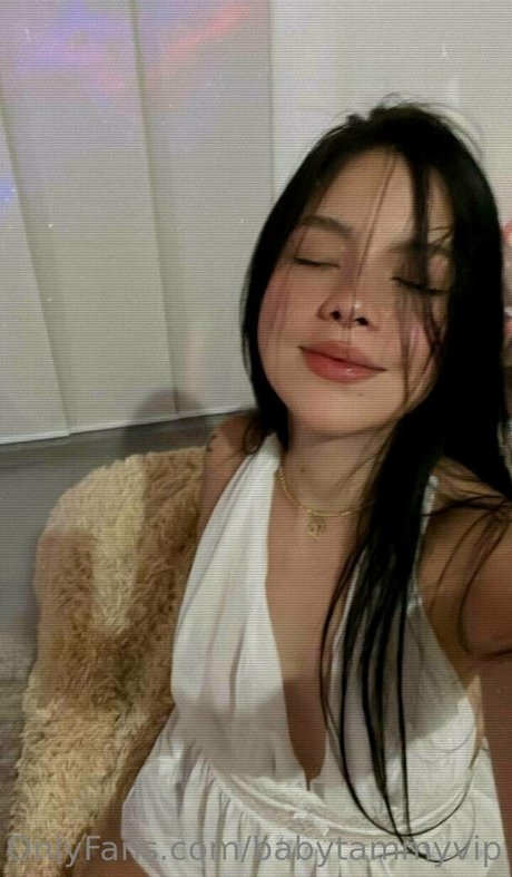 Naakte gelekte OnlyFans-foto van Babytammyvip