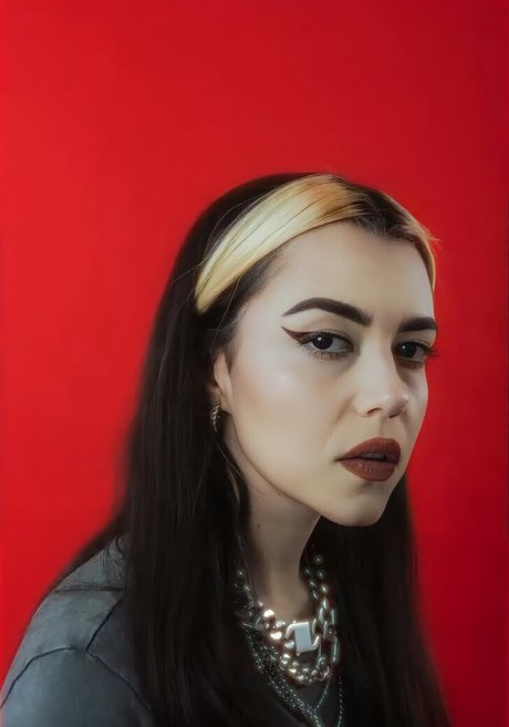 Naakte gelekte OnlyFans-foto van Violet Orlandi