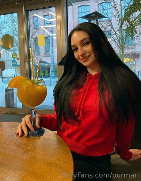 Naakte gelekte OnlyFans-foto van Purmari