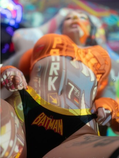 Naakte gelekte OnlyFans-foto van Alicebong