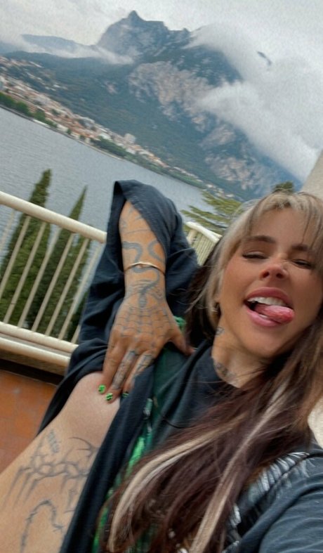 Naakte gelekte OnlyFans-foto van Craysounds