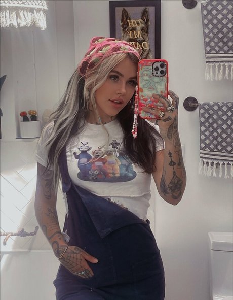 Naakte gelekte OnlyFans-foto van Craysounds