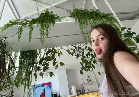Naakte gelekte OnlyFans-foto van Meridianaua
