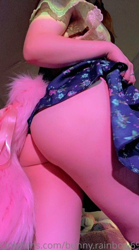 Naakte gelekte OnlyFans-foto van Bunnyrainbow69
