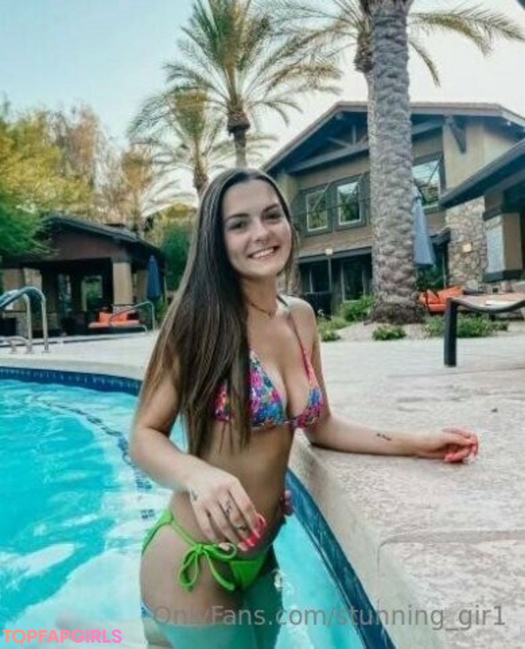 Naakte gelekte OnlyFans-foto van Stunninggir1 #1024