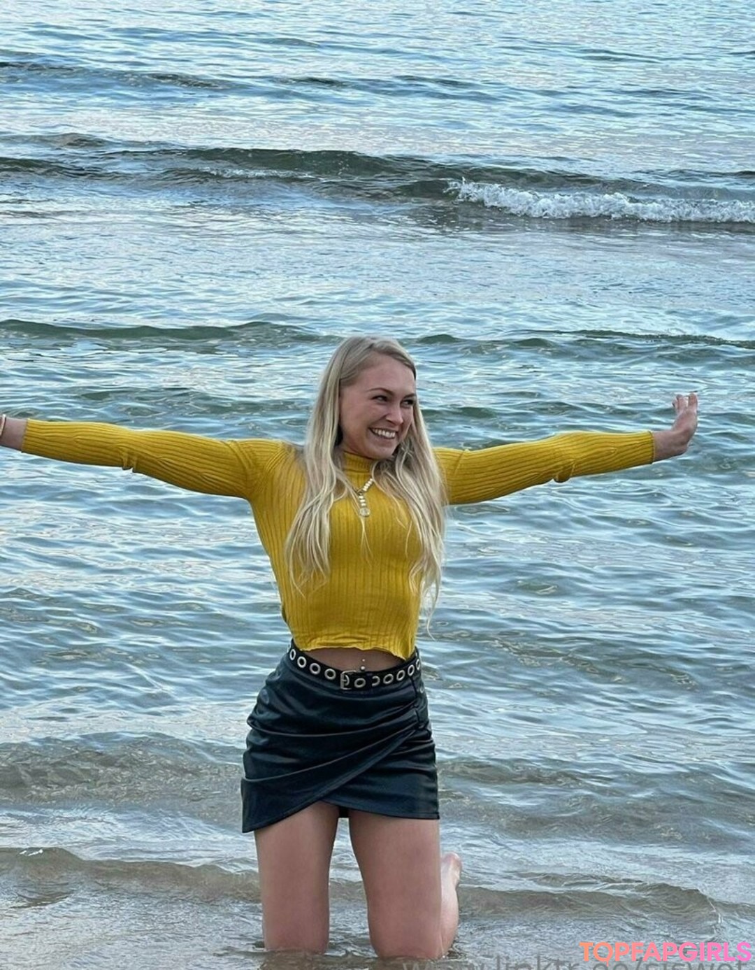 Naakte gelekte OnlyFans-foto van Siswet19 #1008