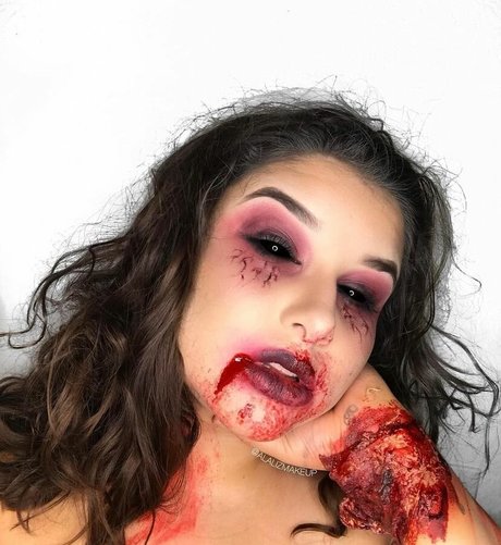 Naakte gelekte OnlyFans-foto van Ilianna