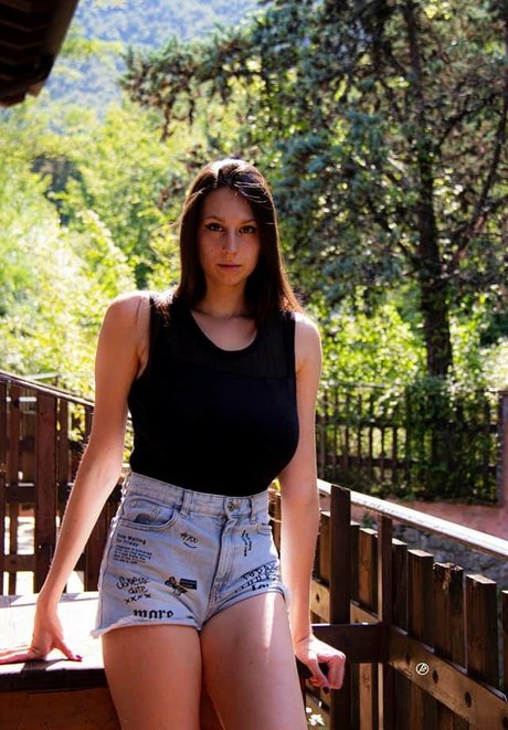 Naakte gelekte OnlyFans-foto van Letizia Ceresa