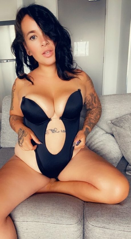Naakte gelekte OnlyFans-foto van Bekrosex2