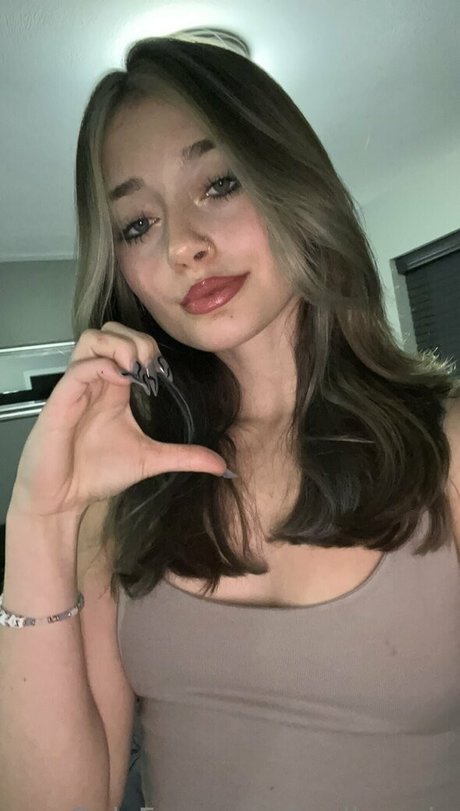 Naakte gelekte OnlyFans-foto van Imrileyrain