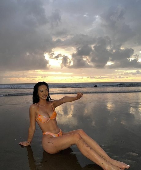 Naakte gelekte OnlyFans-foto van Kathryynn