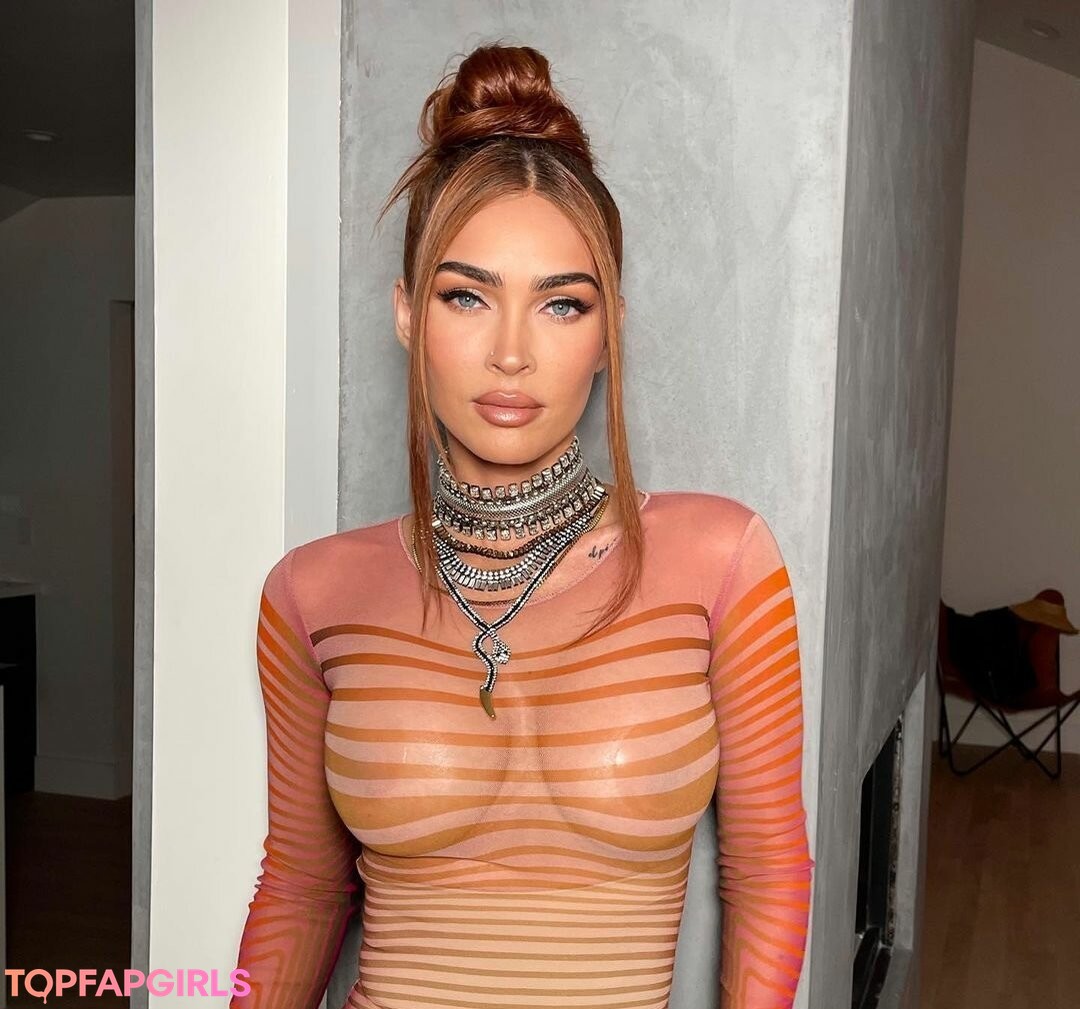 Naakte gelekte OnlyFans-foto van Megan Fox #1093