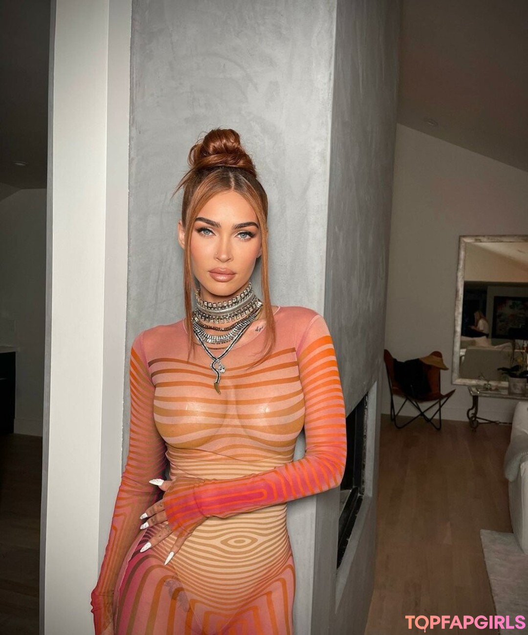 Naakte gelekte OnlyFans-foto van Megan Fox #1115