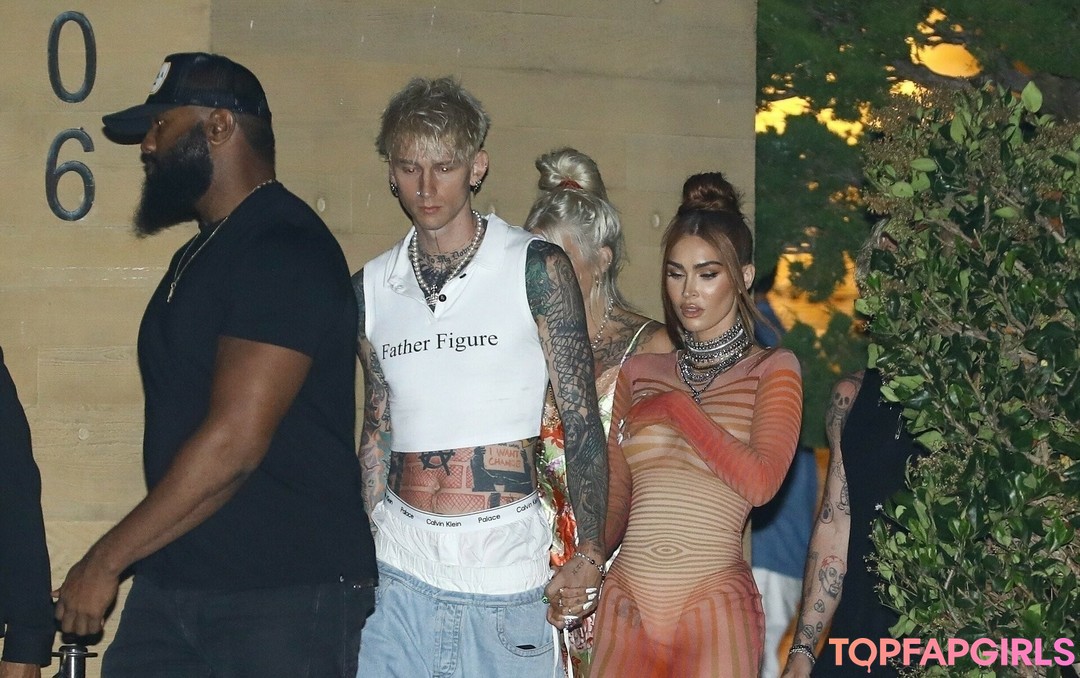 Naakte gelekte OnlyFans-foto van Megan Fox #1126