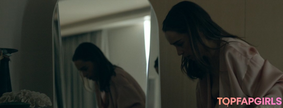 Naakte gelekte OnlyFans-foto van Emilia Clarke #1087